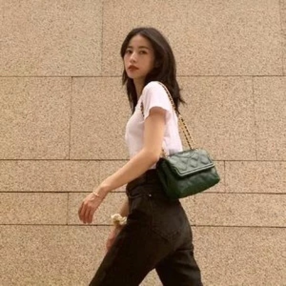 TORY BURCH FLEMING SOFT CONVERTIBLE SHOULDER BAG - Picture 11 of 16